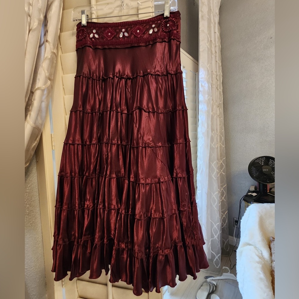 Lulumari Deep Red Apparel